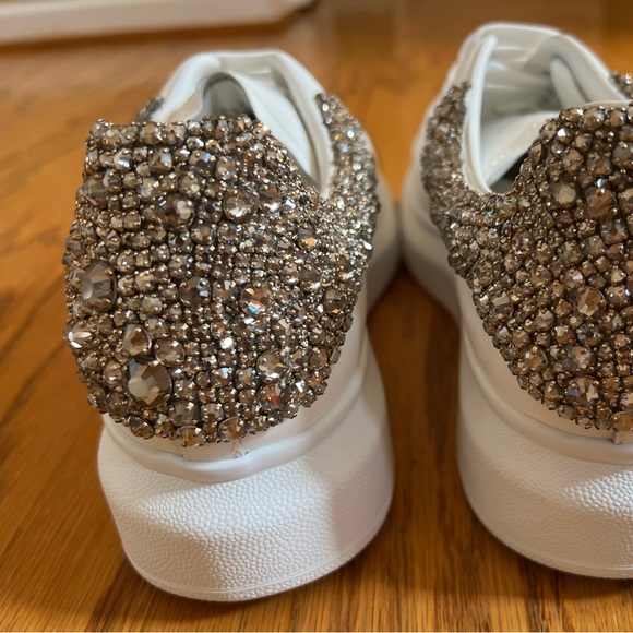 Alexander McQueen Jewel-Counter Leather Oversized Sneaker in 41. - Picture 10 of 10